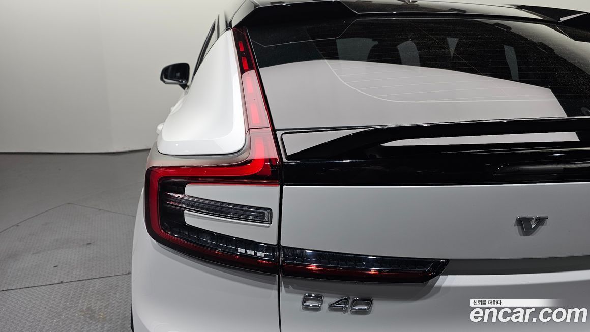 Volvo C40 2022