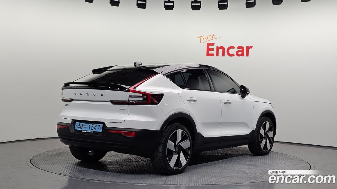 Volvo C40 2022