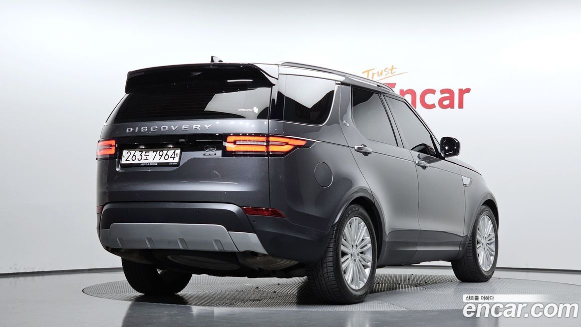 Land Rover Discovery 2018