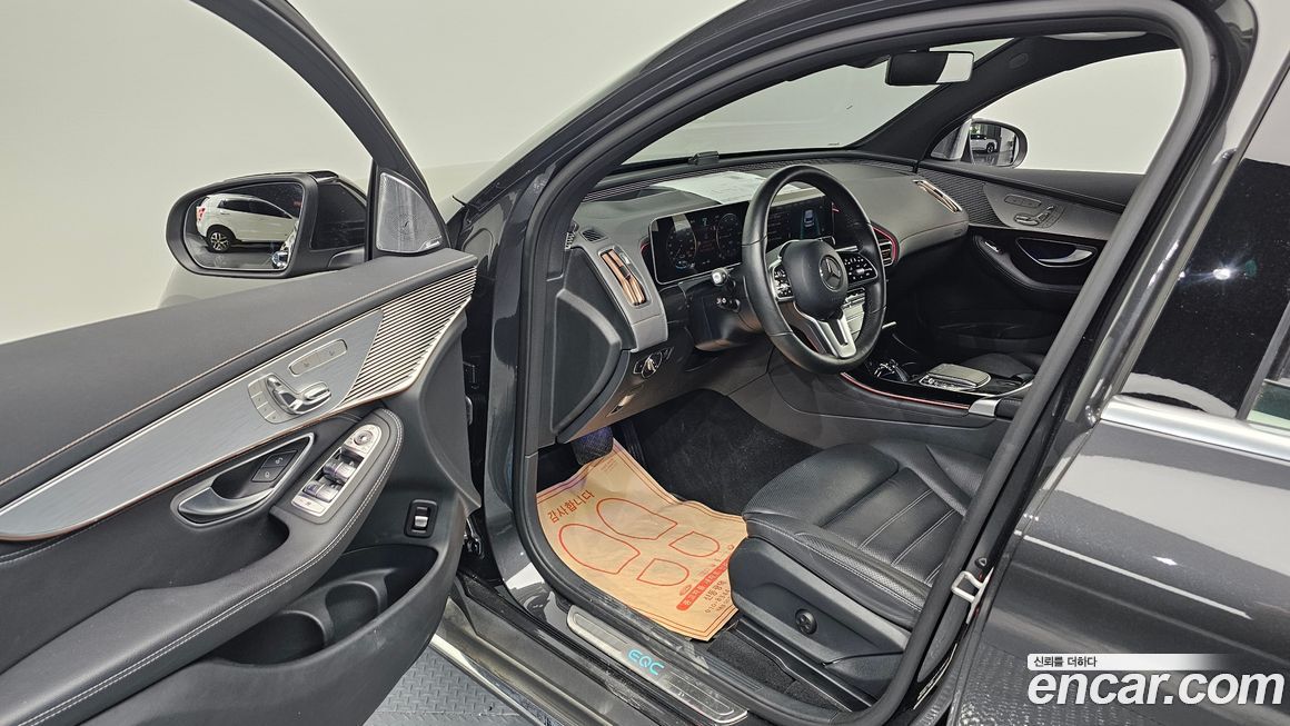 Mercedes-Benz EQC 2020