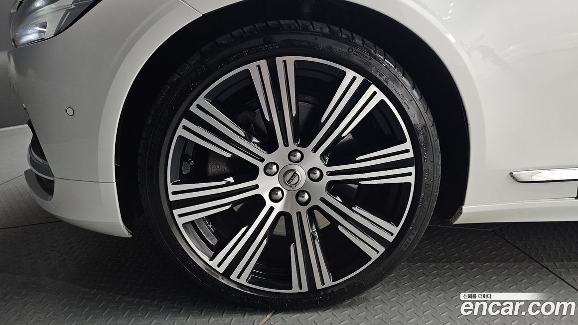 Volvo S90 2022