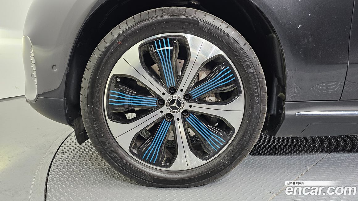 Mercedes-Benz EQC 2020