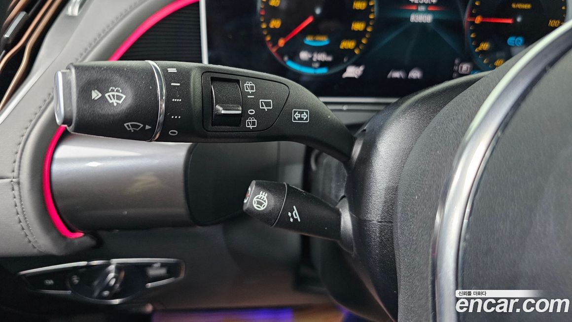 Mercedes-Benz EQC 2020