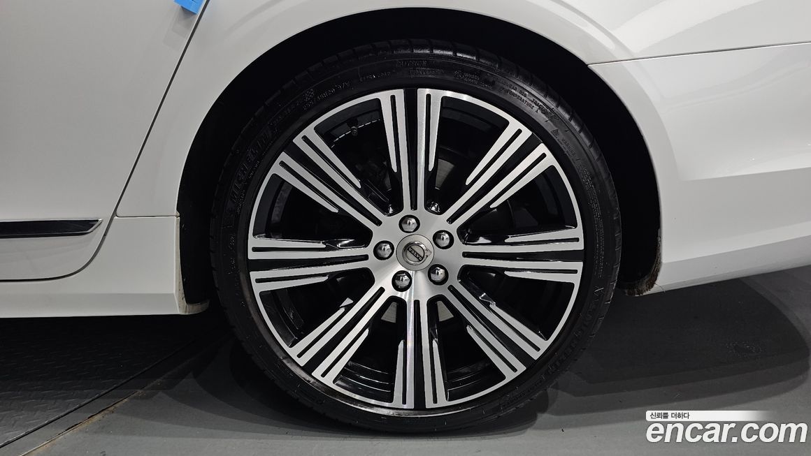 Volvo S90 2022