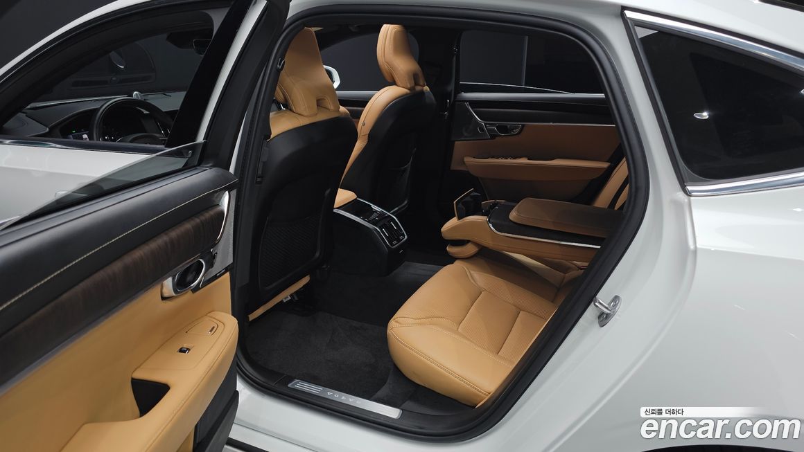 Volvo S90 2022