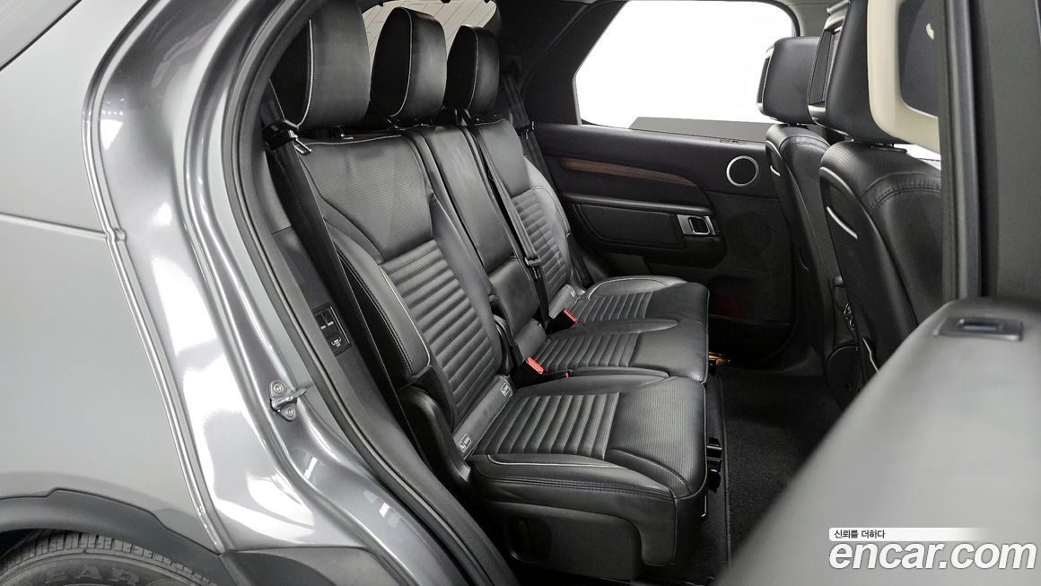 Land Rover Discovery 2018