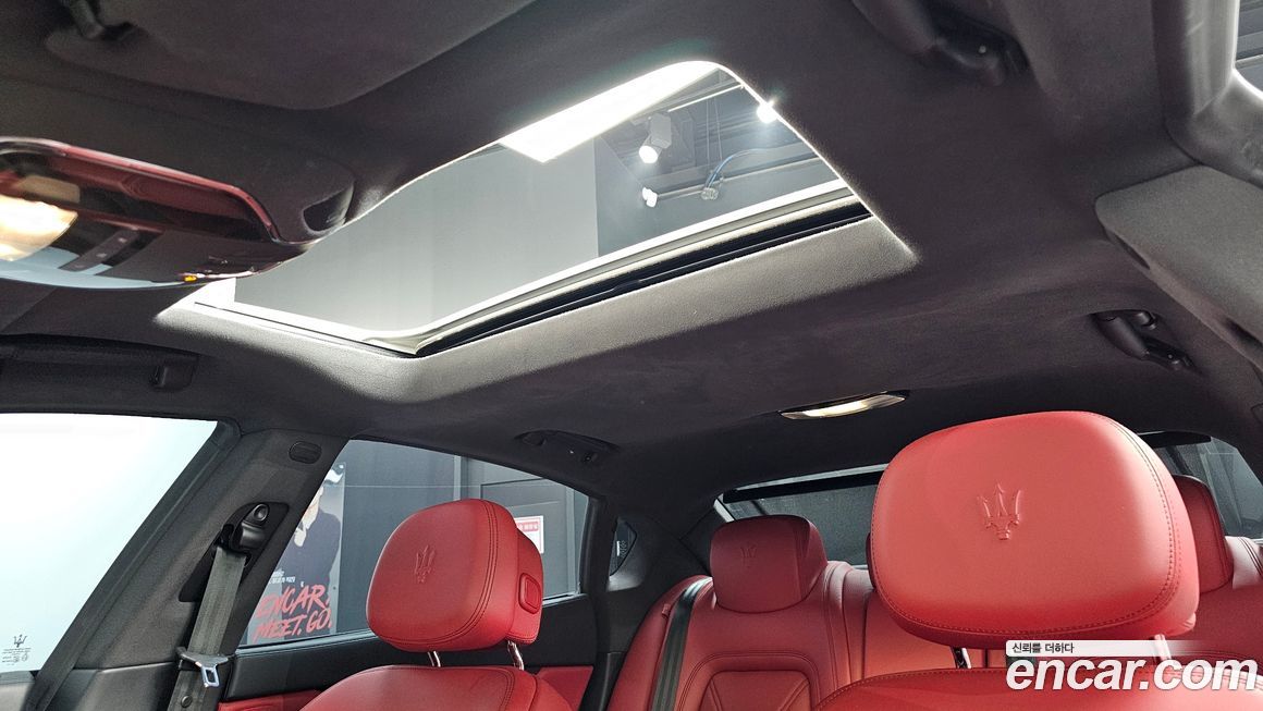 Maserati Quattroporte 2020
