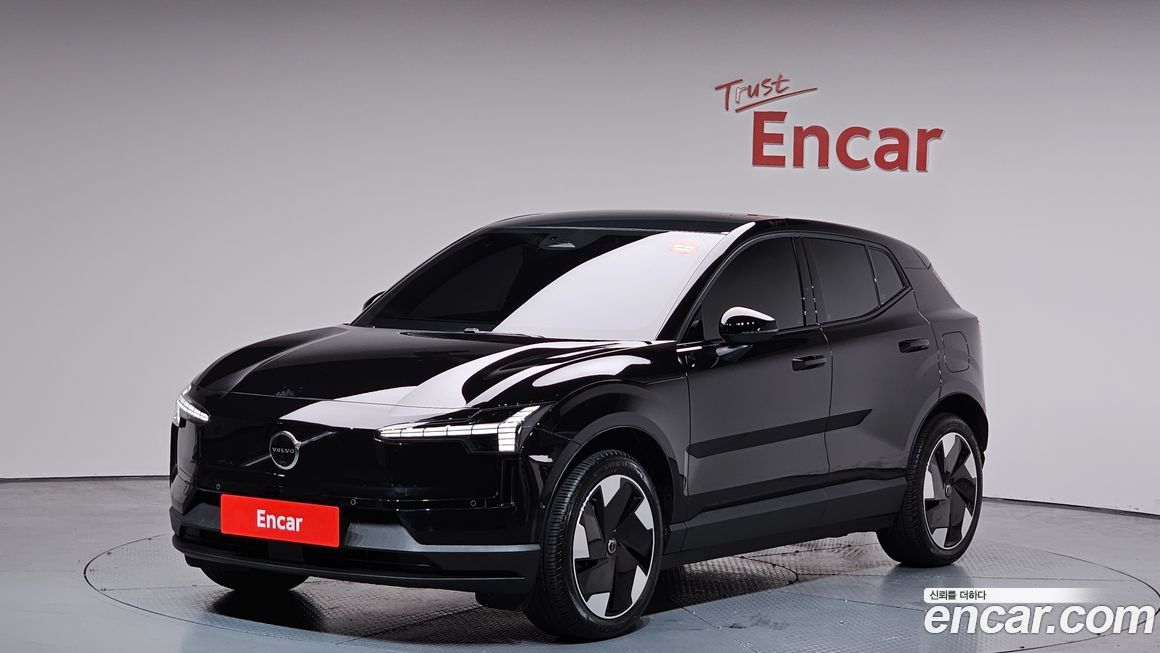 Volvo EX30 2025