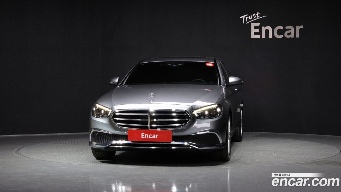 Mercedes-Benz E-Class 2021