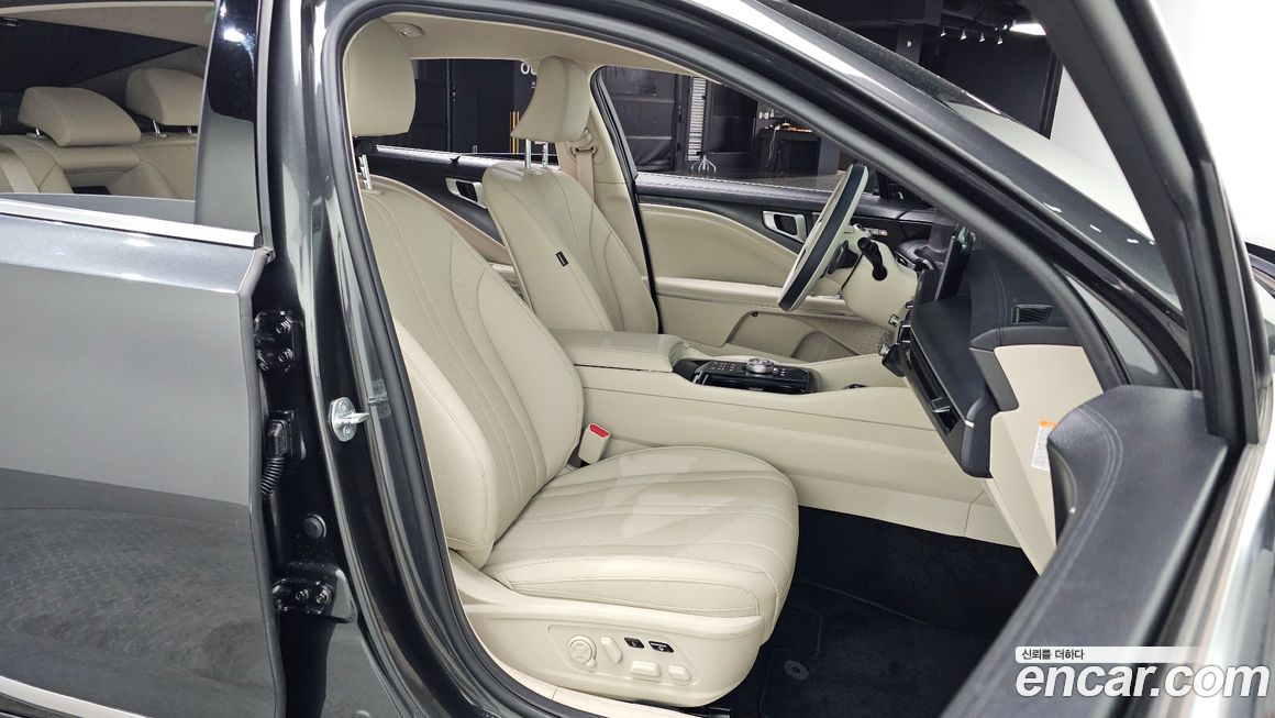 Kia K8 2025
