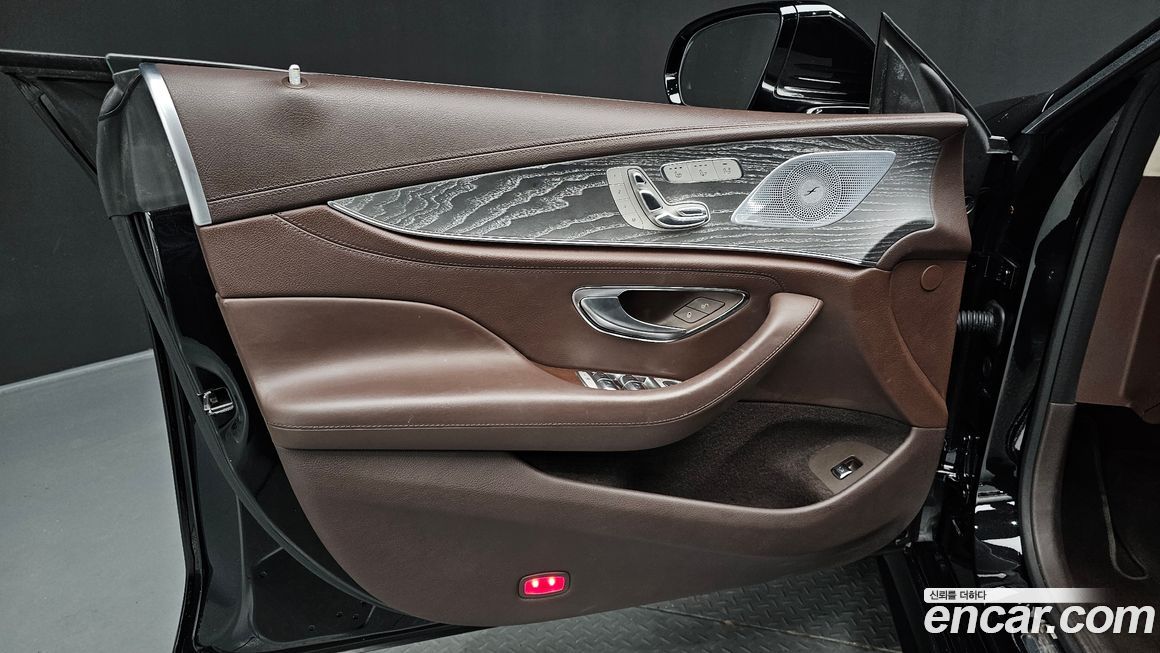 Mercedes-Benz CLS-Class 2020