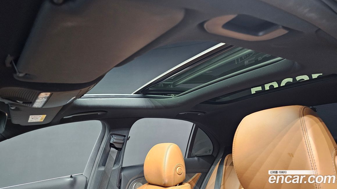 Mercedes-Benz E-Class 2021