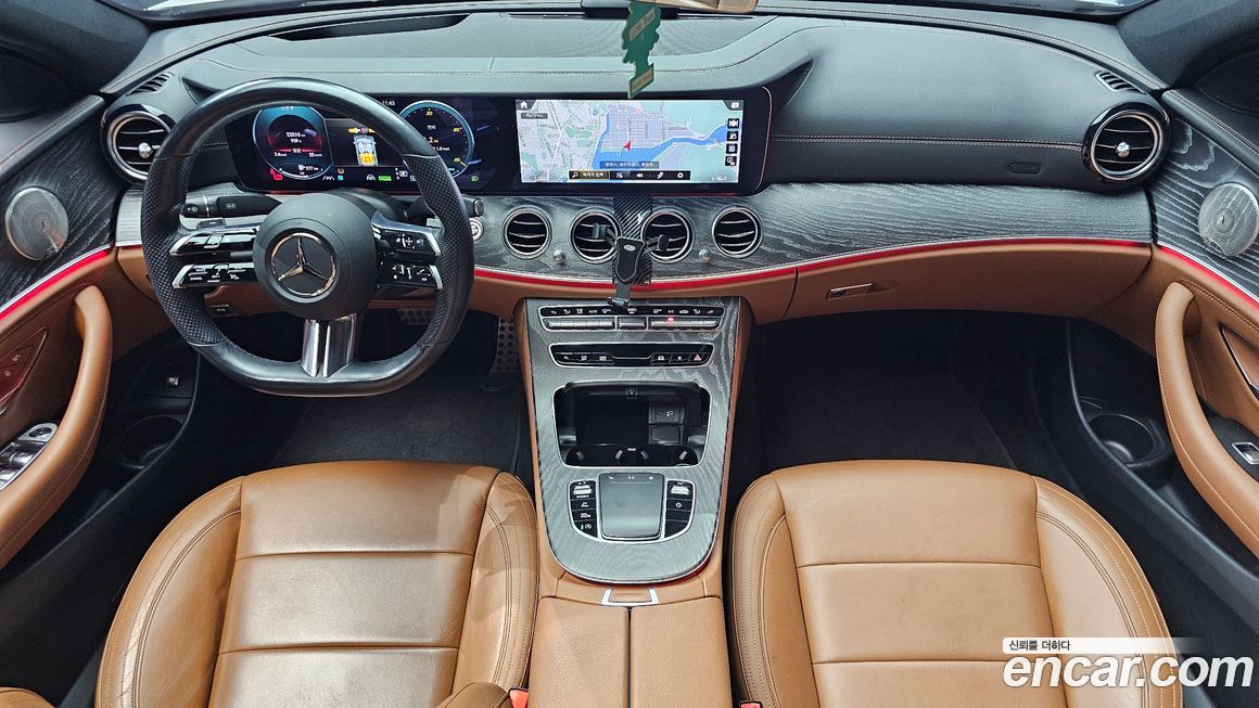 Mercedes-Benz E-Class 2021
