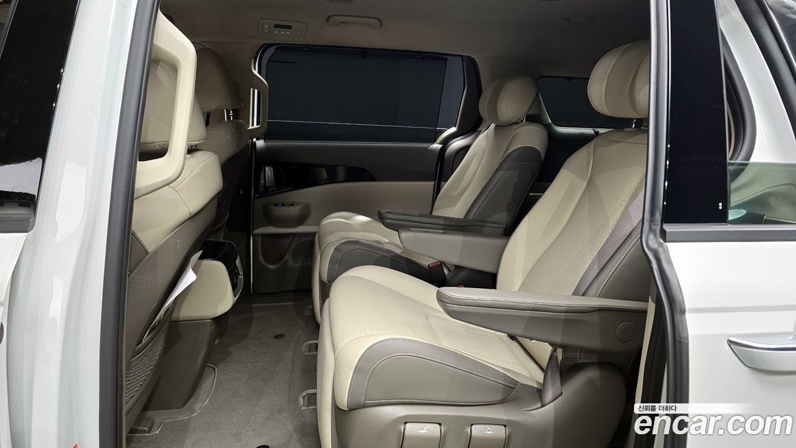 Kia Canival 2025