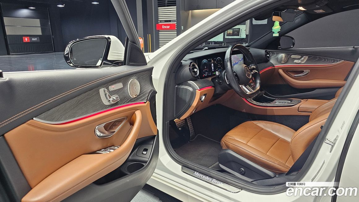 Mercedes-Benz E-Class 2021