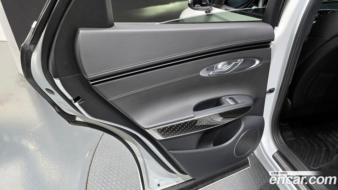 Genesis GV70 2021