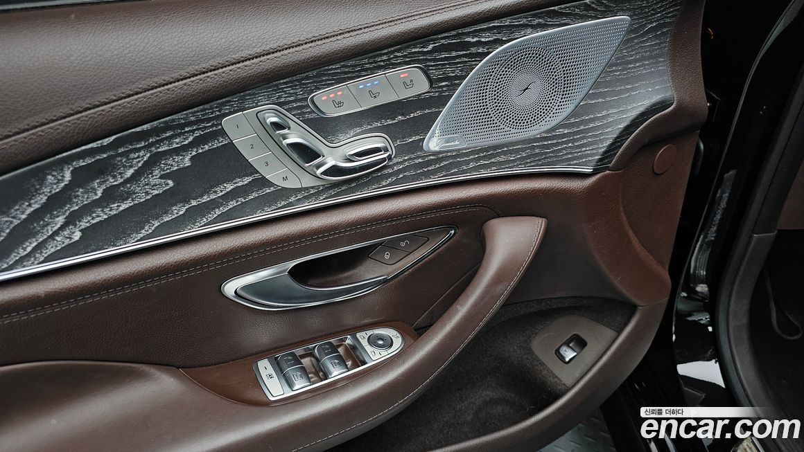 Mercedes-Benz CLS-Class 2020