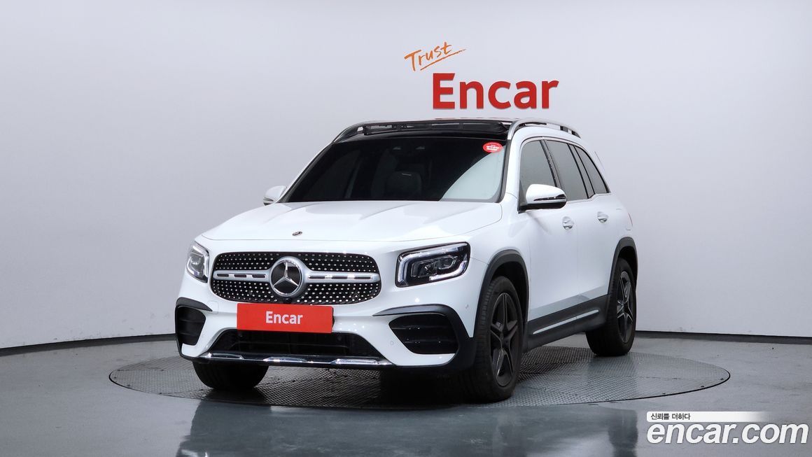 Mercedes-Benz GLB-Class 2023
