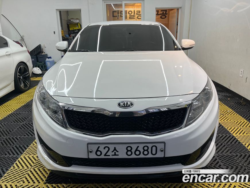 Kia K5 2011