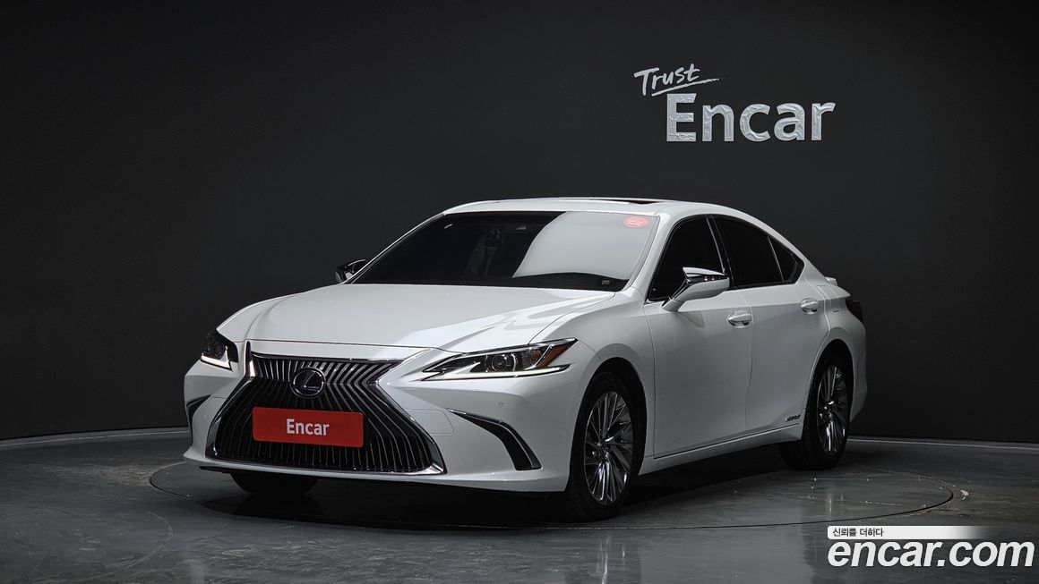 Lexus ES 2021