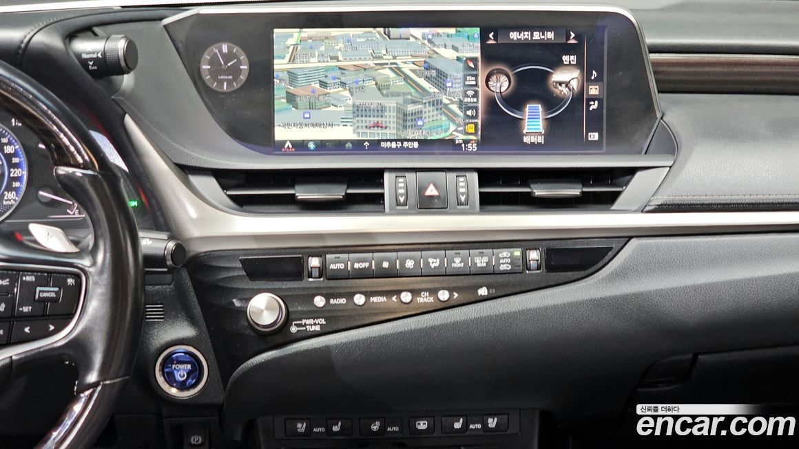 Lexus ES 2021