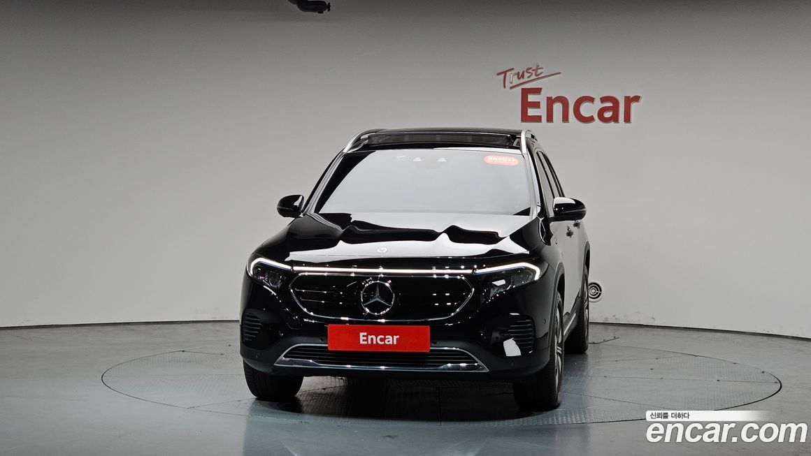 Mercedes-Benz EQB 2023