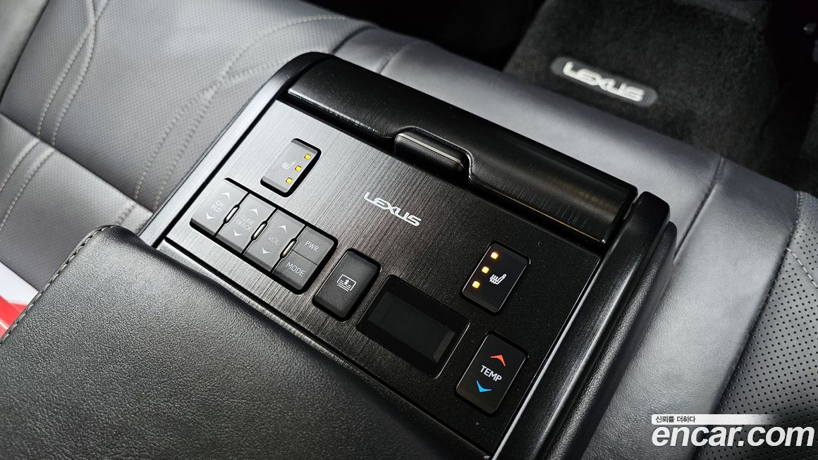 Lexus ES 2021