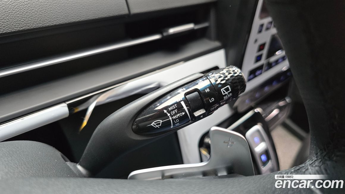 Hyundai Staria 2025