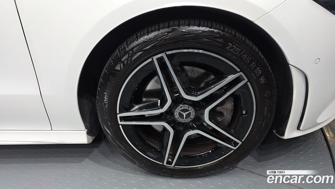 Mercedes-Benz CLA-Class 2023