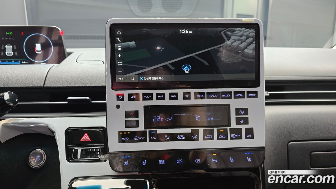 Hyundai Staria 2025