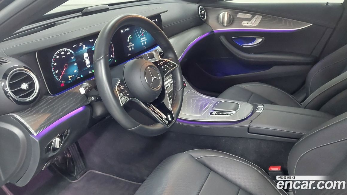 Mercedes-Benz E-Class 2022