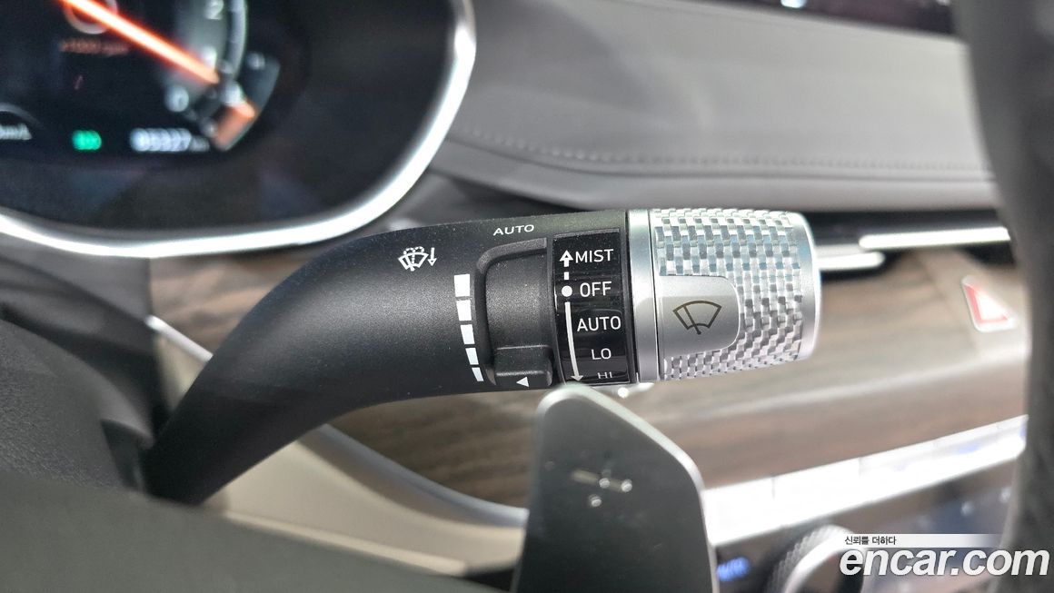 Genesis G80 2023