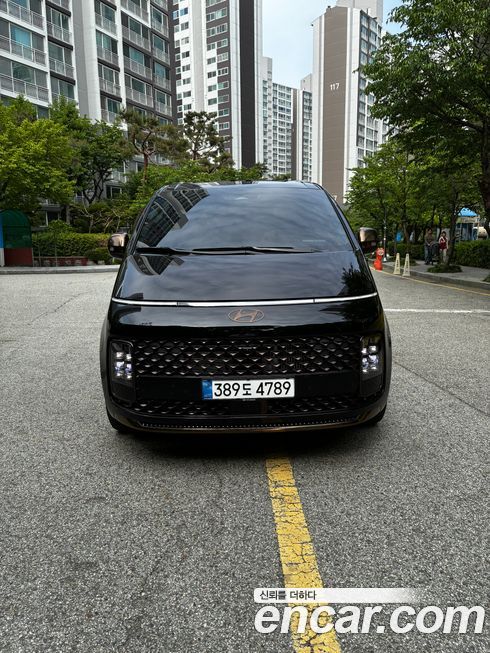 Hyundai Staria 2025