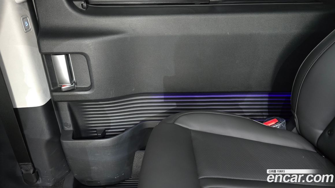 Hyundai Staria 2025