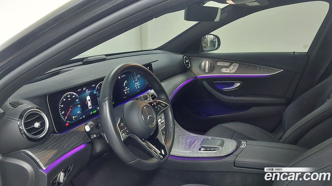 Mercedes-Benz E-Class 2022