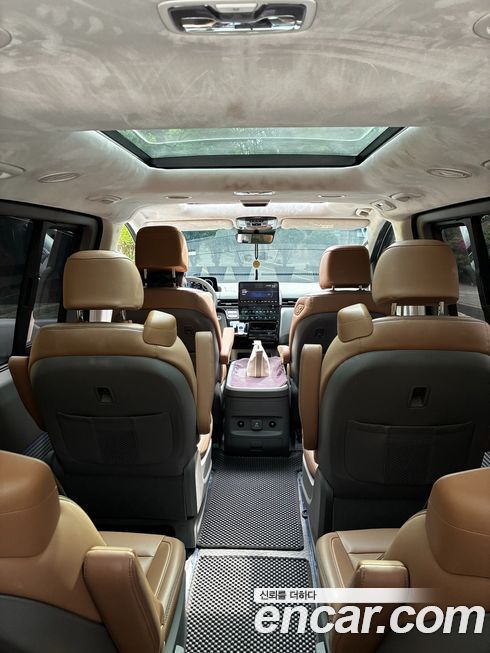 Hyundai Staria 2025