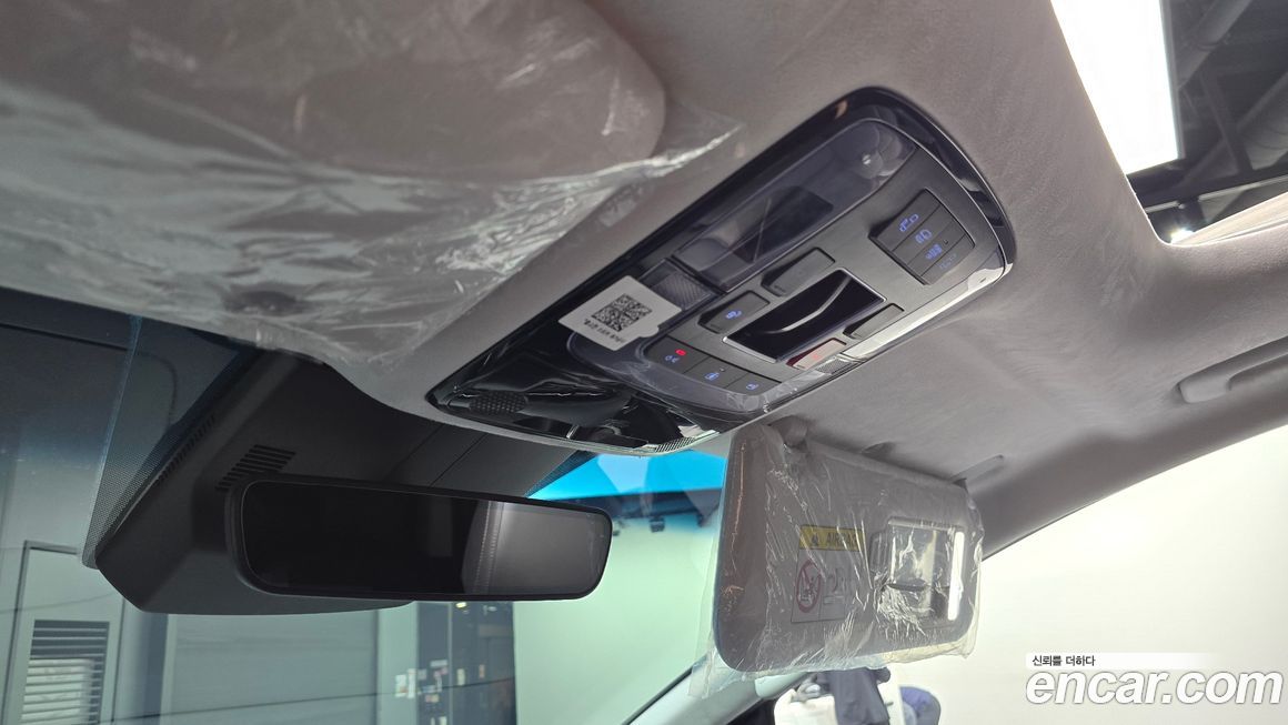 Hyundai Staria 2025