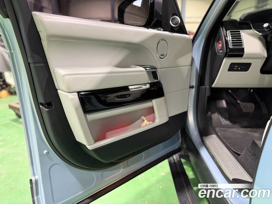 Land Rover Range Rover 2014