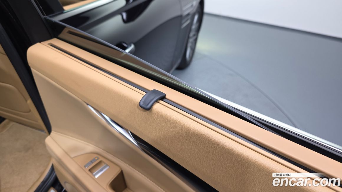 Genesis G80 2025