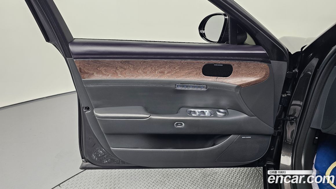 Genesis G90 2023