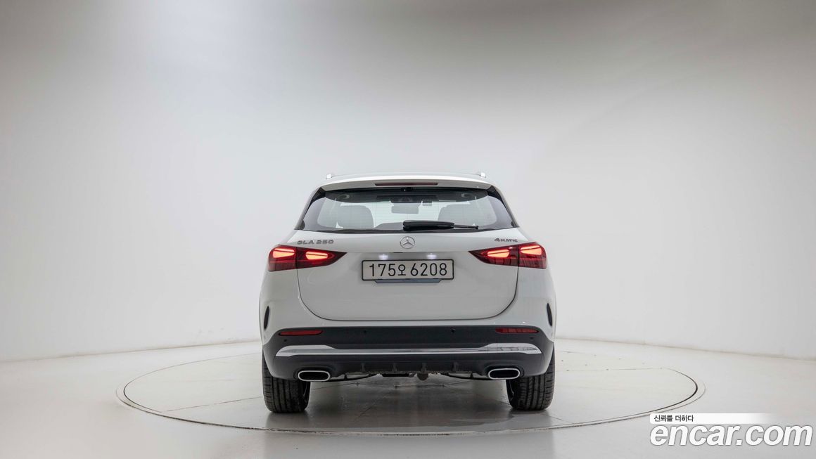 Mercedes-Benz GLA-Class 2025