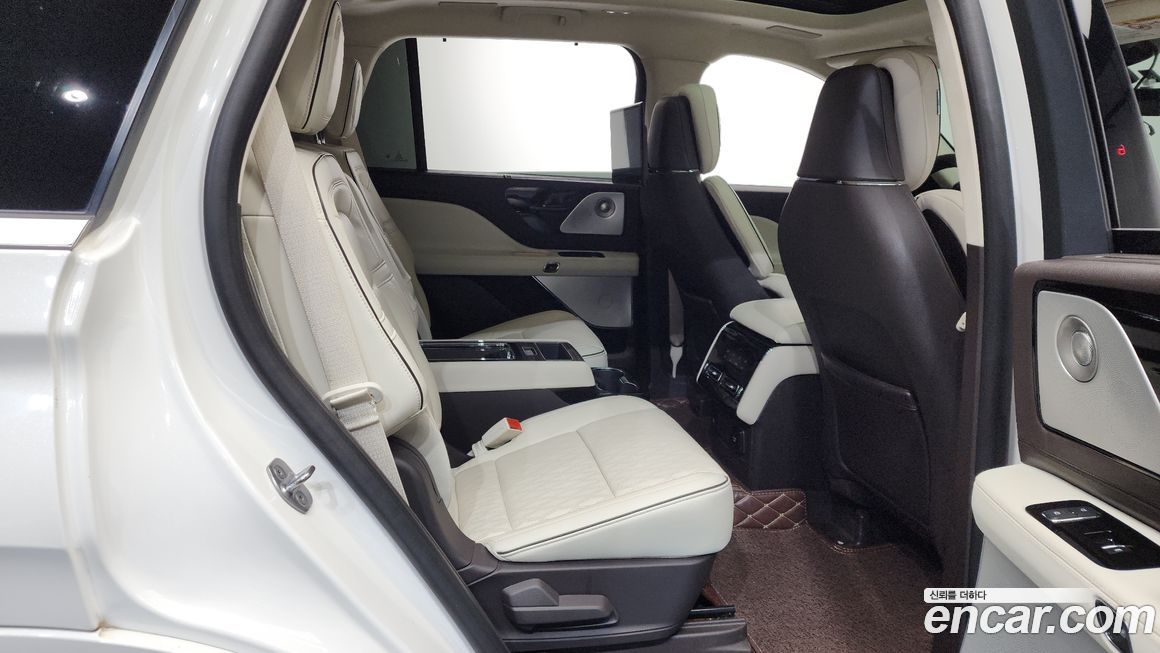 Lincoln Aviator 2021