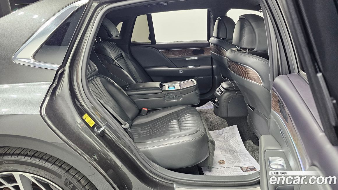Genesis G90 2023