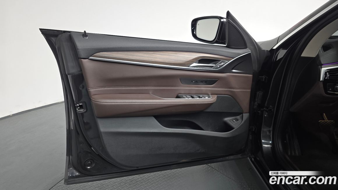 BMW Gran Turismo 2023