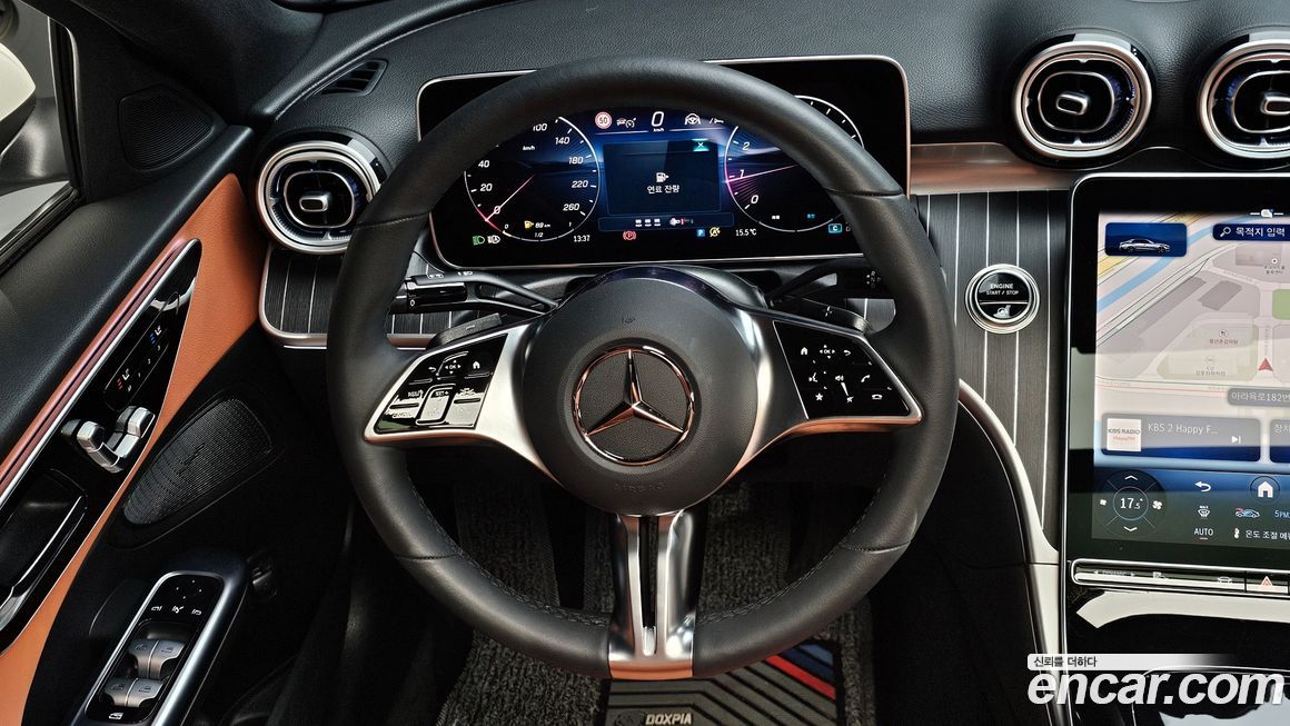 Mercedes-Benz C-Class 2025