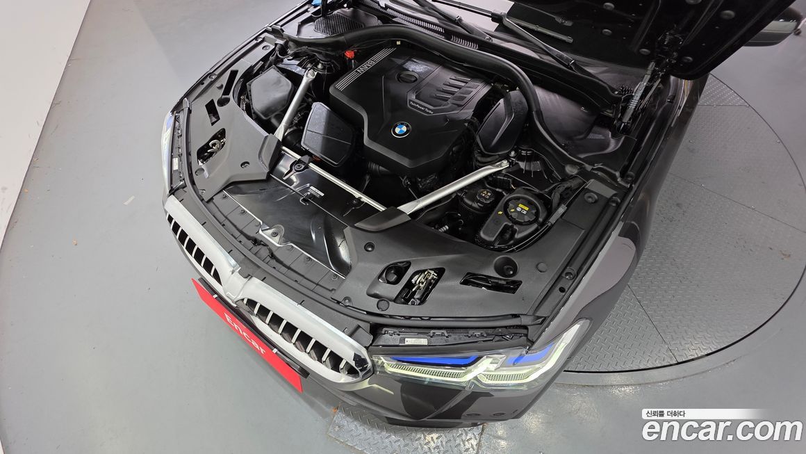 BMW 5-Series 2023