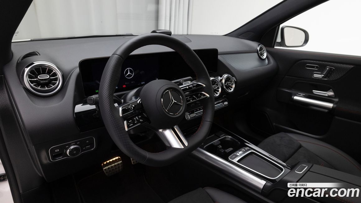 Mercedes-Benz GLA-Class 2025