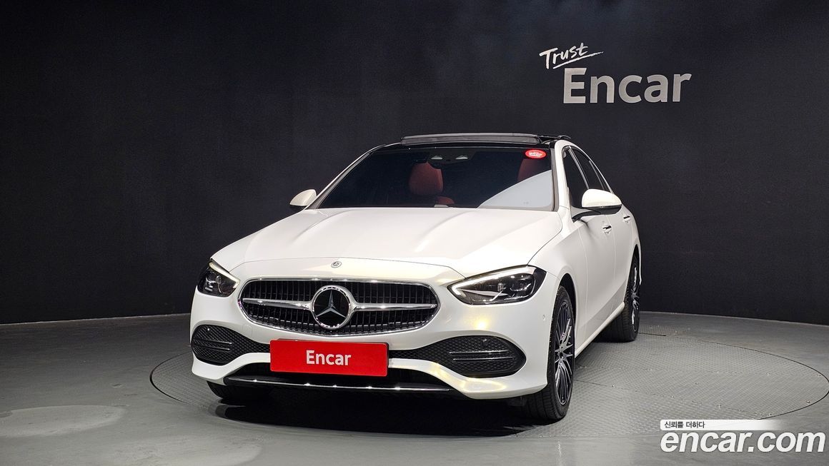 Mercedes-Benz C-Class 2025