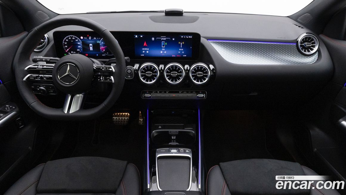 Mercedes-Benz GLA-Class 2025