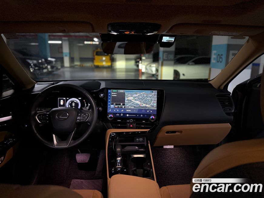 Lexus NX 2025